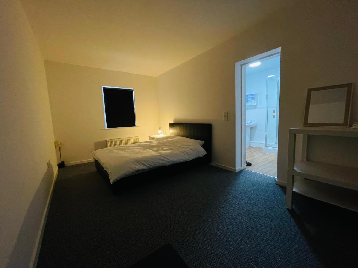 En-Suite For Family,Couple And Females Lancaster Kültér fotó